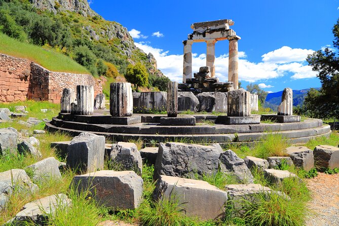 4-Day Greece Highlights Tour: Epidaurus, Mycenae, Olympia, Delphi and Meteora - What the $760.28 price really buys you