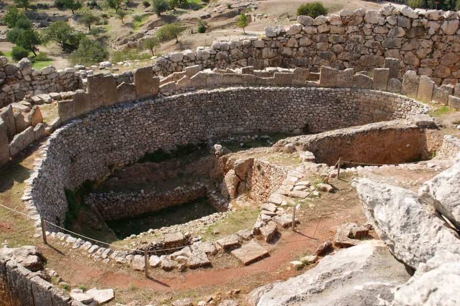 4-Day Tour of Mycenae, Epidaurus, Olympia, Delphi & Meteora - Across the Rio-Antirrio Bridge to Delphi