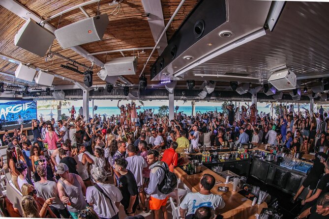 4 Hour Day Party at Beach Clubs in Mykonos - Key points at a glance