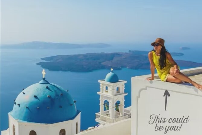 4 hrs PRIVATE island tour and photos, Oia and Blue domes - A Guide Who Also Handles the Camera