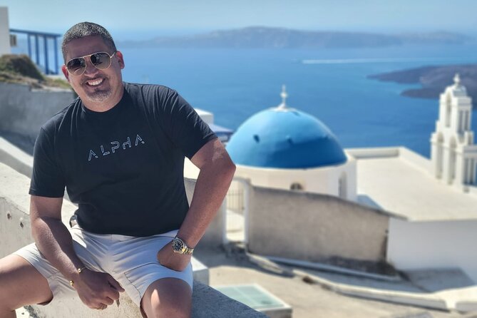 4 hrs PRIVATE island tour and photos, Oia and Blue domes - Transport, Pickup, and Cruise Ship Timing