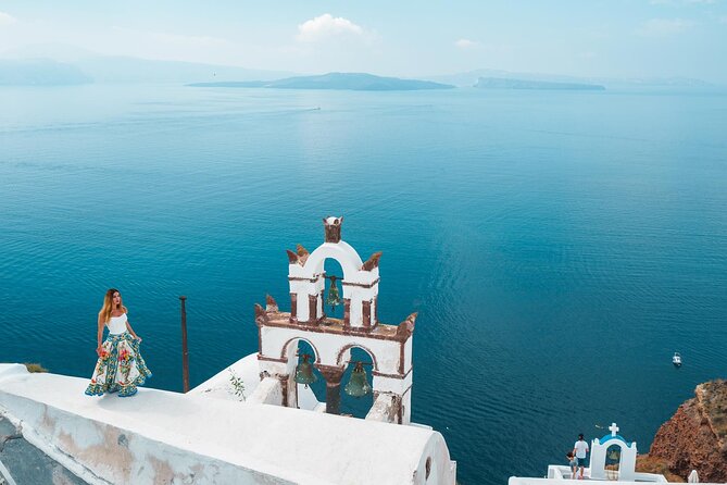 5-hour Private Guided Tour of Santorini - What the private mini-bus adds