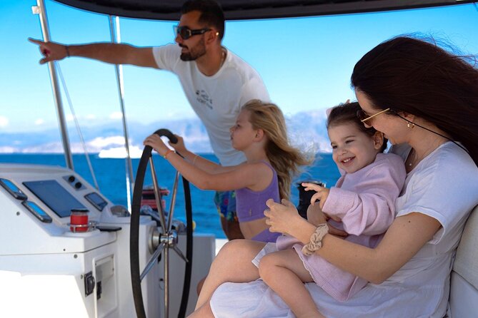 Ag. Nikolaos: Catamaran Trip with Sushi, Drinks, & Water Toys - How the crew affects the experience