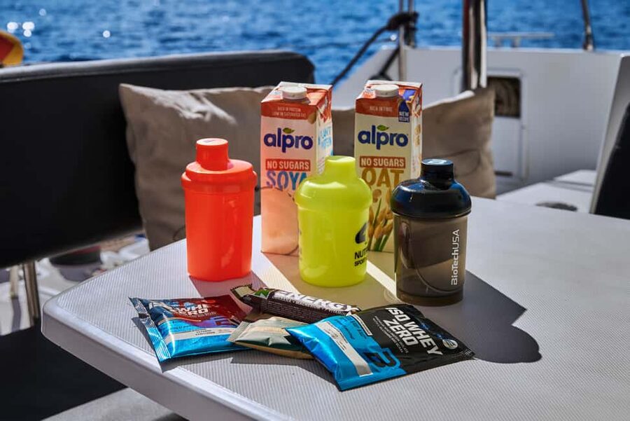 Agios Nikolaos: Spinalonga AM Catamaran Cruise with Lunch - Fresh Mediterranean lunch, served without leaving the sea
