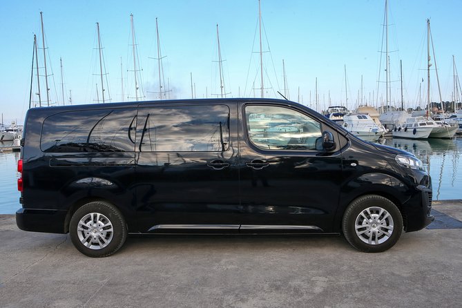 Airport Transfer to Gouvia Marina - A private vehicle instead of a shared shuttle