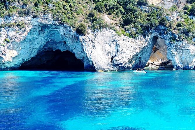 All Day Cruise - Paxos and Antipaxos Islands with Blue Caves - Paxos and Gaios: pretty streets, limited time