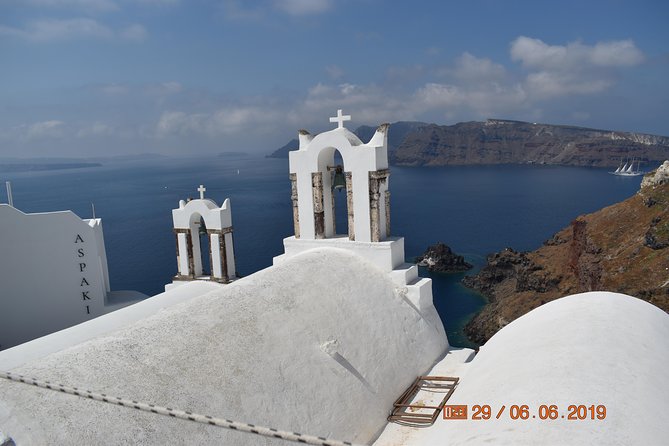 All of Santorini in 6 hours (private) - Red Beach: striking colors, limited access