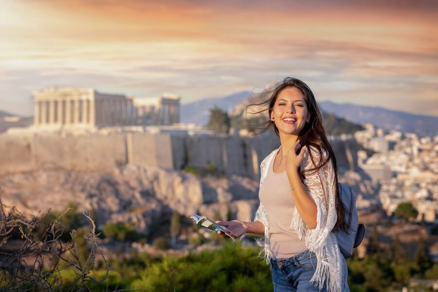 Amazing Athens: Capturing Memories amidst the Acropolis View - Why This Quick Athens Photoshoot Works