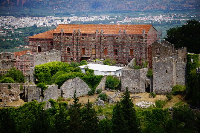 Ancient Sparta & Mystras Private Day Tour from Athens - Leonidas Monument and the Spartathlon