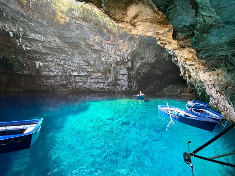 Argostoli: Shore Excursion to Caves with Local Wine Tasting - Who should book this Kefalonia outing?