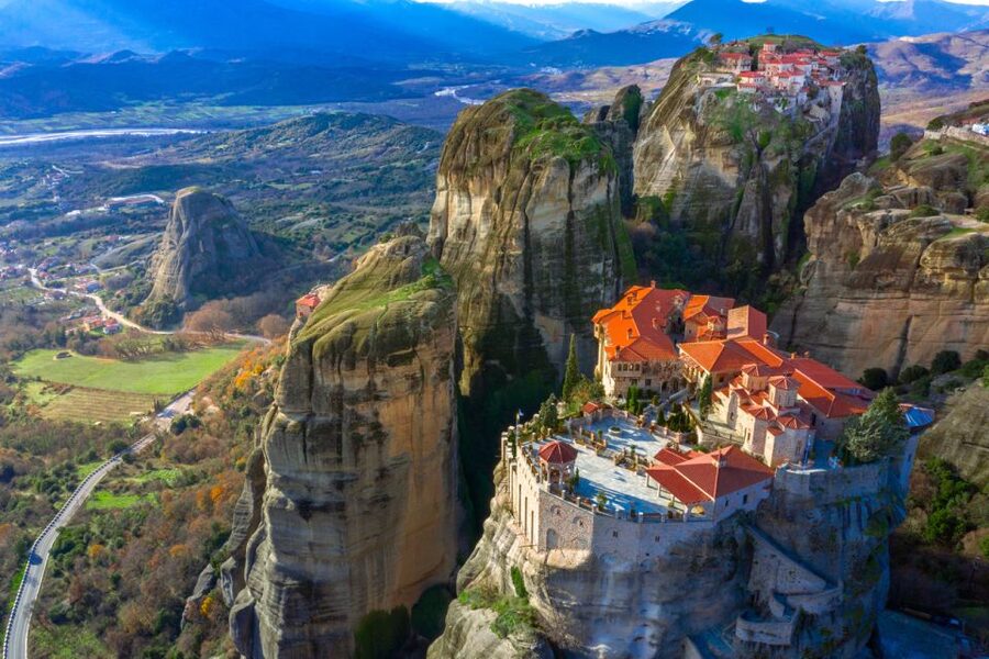 Athens: 2 Days in Meteora with 2 Guided Tours and Hotel Stay - The first afternoon: church, monastery, and panoramic views