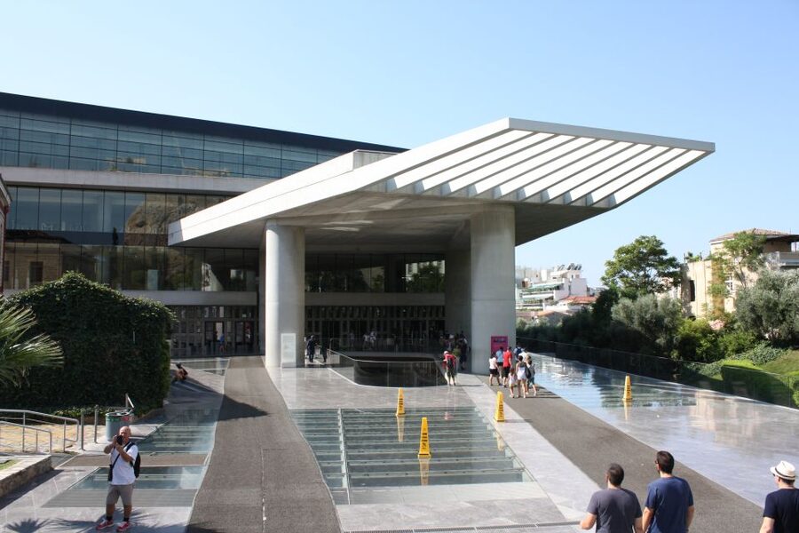 Athens: Acropolis Museum Ticket with Audio Guide - Meeting the Caryatids and Parthenon decoration