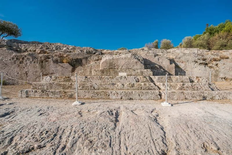 Athens: Acropolis Tour with Licensed Guide - Why a guided Acropolis visit is worth your time