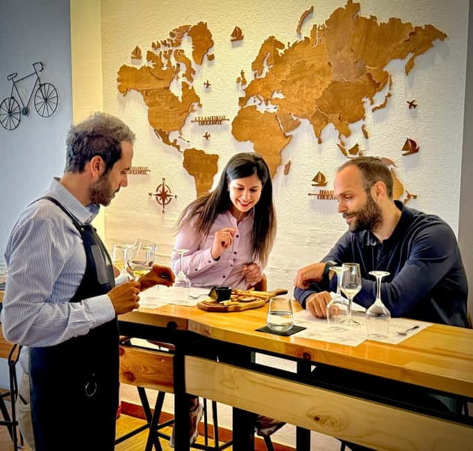 Athens: Acropolis Wine Tasting with Cheese and Olives - Five wines that introduce Greece in a useful order