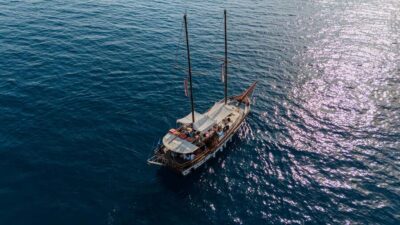 Agistri, Moni, and Aegina Cruise with Lunch & Drinks