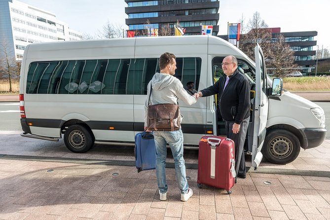 Athens Airport Arrival Transfer to Hotels or Addresses in Athens - Finding your driver in the arrivals hall