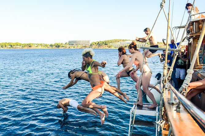 Athens: All Day Cruise to Agistri Moni Aegina with Lunch & Drinks - Aegina: pistachios, ruins, and a final walk