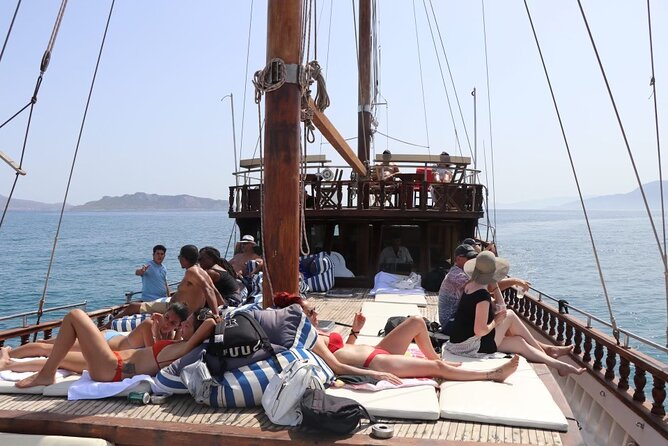 Athens: All Day Cruise to Agistri Moni Aegina with Lunch & Drinks - Who should book this island day
