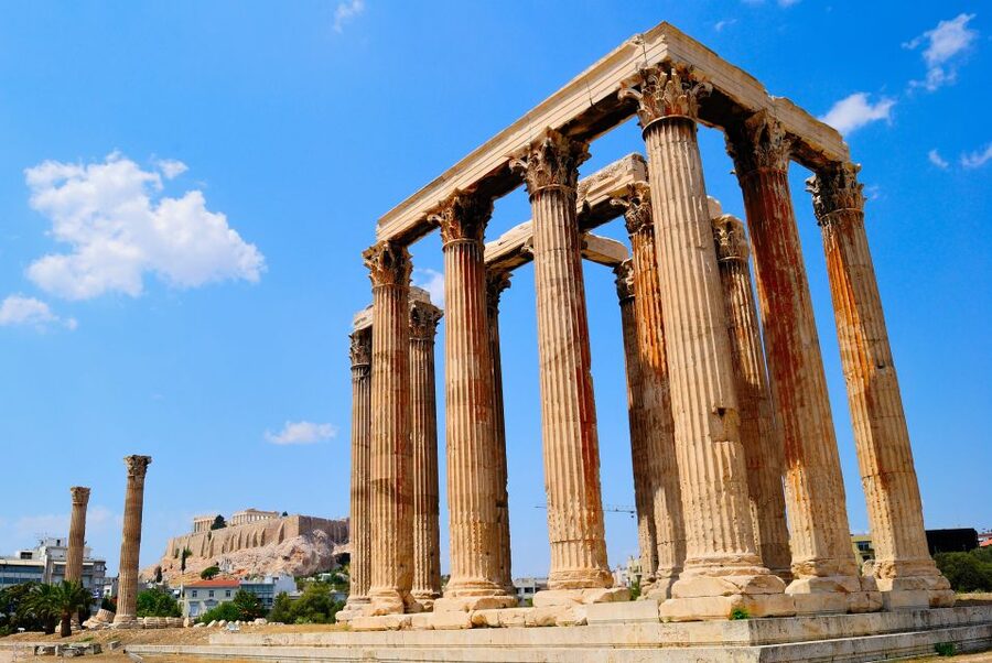 Athens and Piraeus Private Tour For Groups - What the driver adds to the day