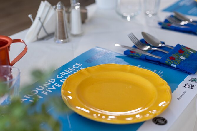 Athens: Around Greece in 5 Dishes: Dinner, Theater & Music - A Greek food tour without leaving Athens
