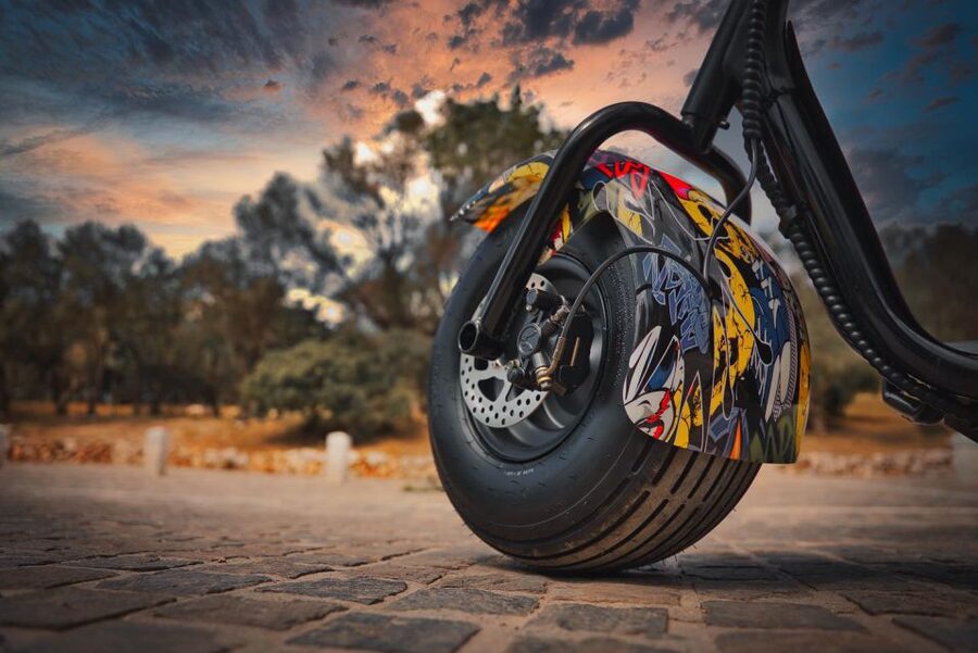 Athens: City Highlights Guided E-Scooter Tour - Key points at a glance