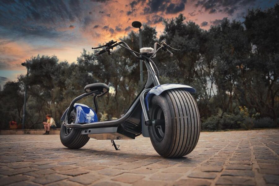 Athens: City Highlights Guided E-Scooter Tour - Plaka and Anafiotika by scooter