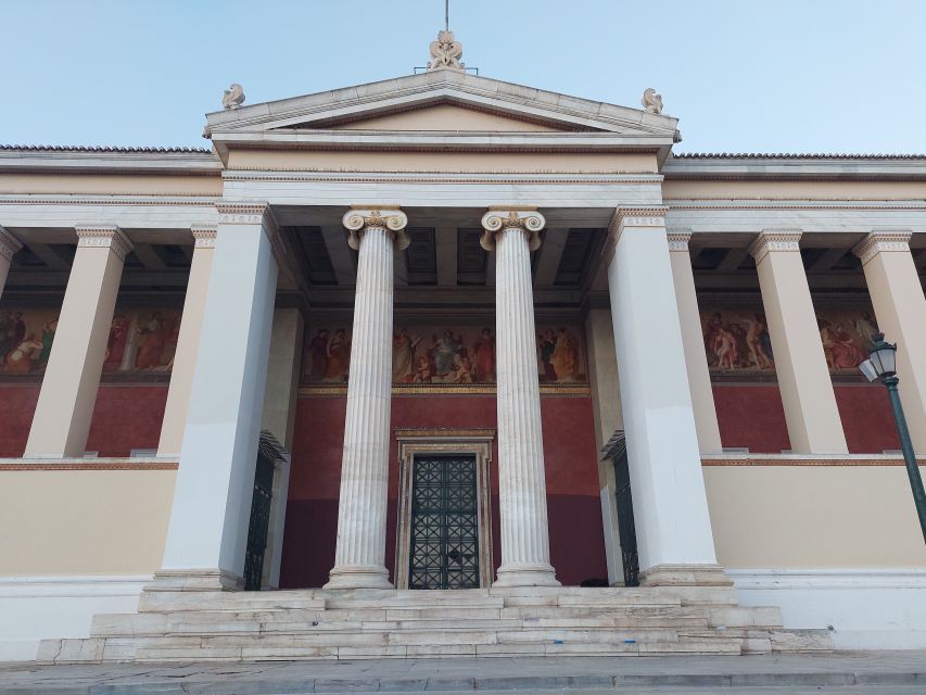 Athens: City Highlights Nighttime Walking Tour in Spanish - Starting among Athens’ neoclassical landmarks