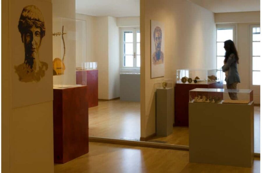 Athens:City Pass with Acropolis, Museums, Hop-On Hop-Off Bus - Smaller museums add variety to the Athens visit