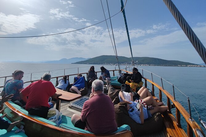 Athens cruise: Agistri, Moni/Metopi, Aegina with lunch & drinks - What the food and drinks add to the value