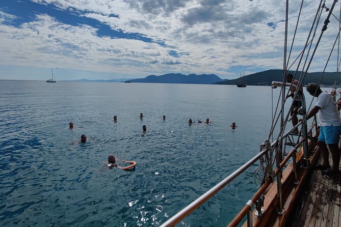 Athens cruise: Agistri, Moni/Metopi, Aegina with lunch & drinks - Agistri: a short first taste of island life