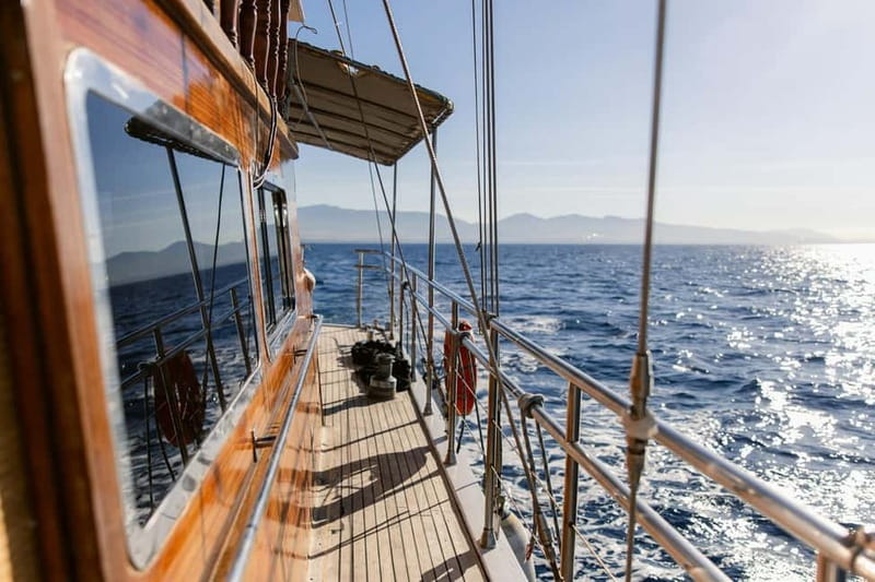 Athens: Cruise to Agistri, Moni & Aegina with Lunch & Drinks - The long return to Athens