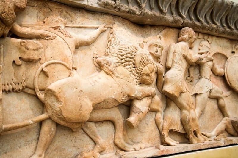 Athens: Delphi and Arachova Day Trip with Guide - Is $33 good value?