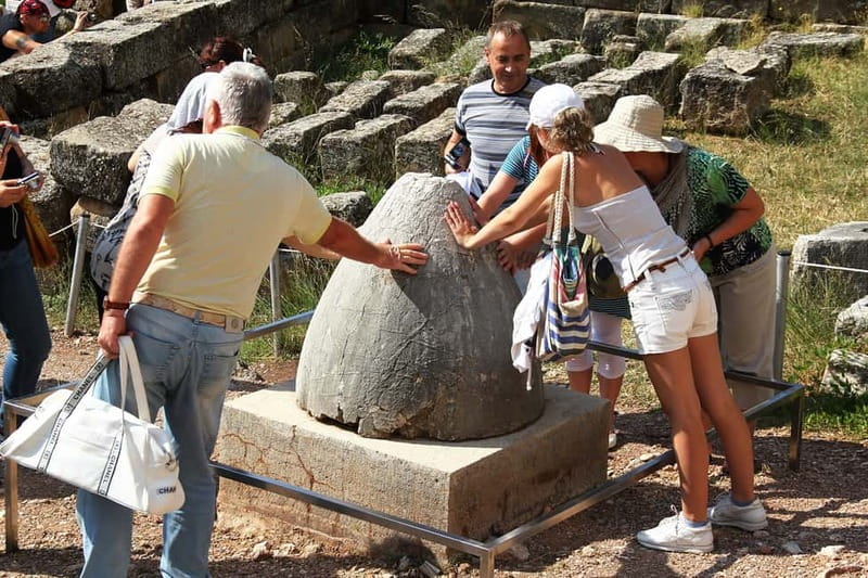 Athens: Delphi Day Tour with Museum & Arachova Village Visit - Key points at a glance