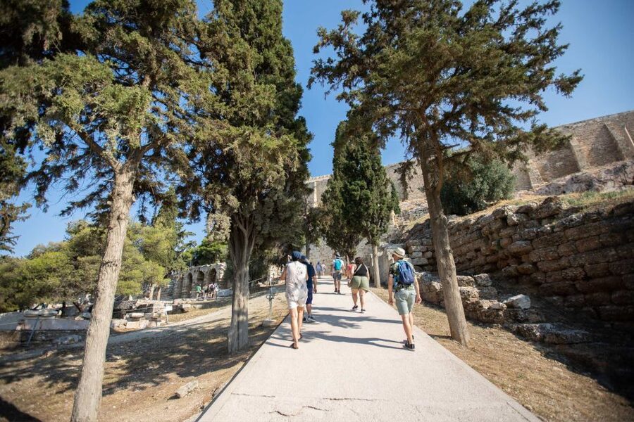 Athens: Early Morning Guided Tour to Acropolis and Museum - Erechtheion and the Acropolis free time