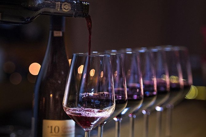 Athens: Greek Wines Tasting with Sommelier and Acropolis Views - How the private format affects the evening