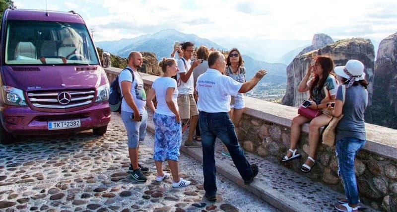 Athens: Guided Tour to Meteora Monasteries & Hermit Caves - The Athens to Kalabaka journey
