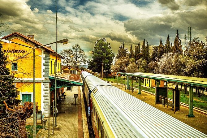 Athens: Meteora 2-Day Tour Sunset & Morning Small Group + Hotel - Day two: minibus sightseeing or the Meteora hike