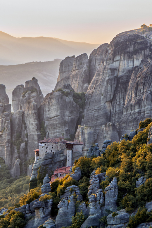 Athens: Meteora Day Trip with Audio Guide and Lunch Option - The return to Athens after a full day