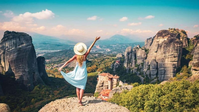 Athens: Meteora Monasteries Day Tour with Lunch - Key points to know before booking