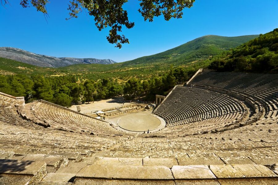 Athens: Peloponnese Highlights Day Trip and V.R. Audio Guide - What the $33.31 price really buys