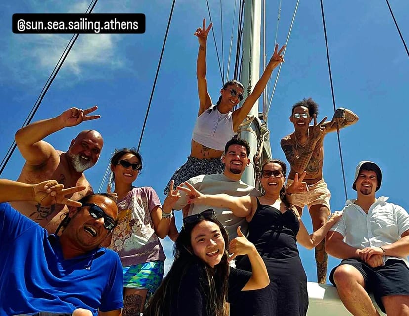 Athens: Riviera Catamaran Tour with Fresh Meal and Drinks - Meeting the crew at Pier 7 in Alimos