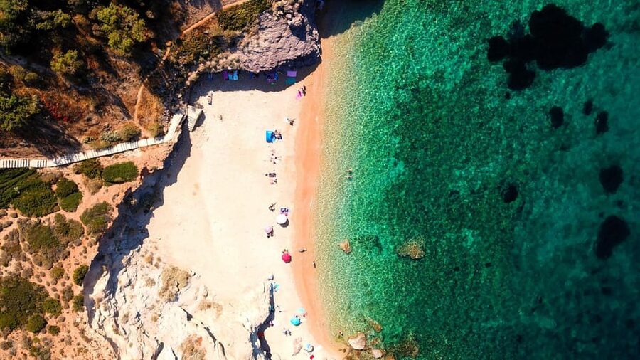 Athens Riviera: Poseidon Temple & Lake Vouliagmeni Day Tour - Lake Vouliagmeni, with a choice to swim or sit