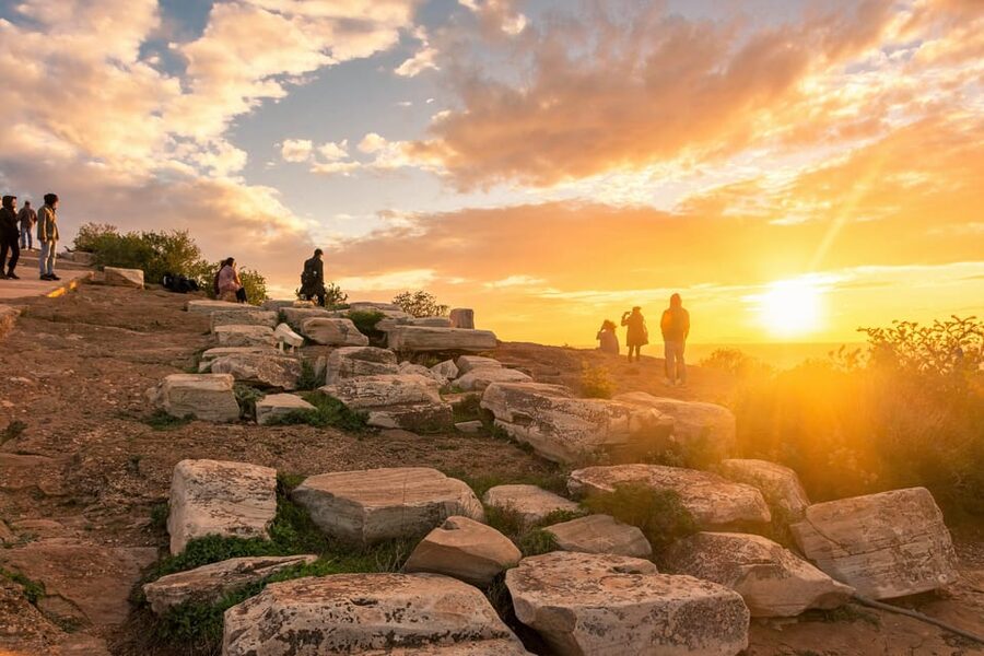 Athens Riviera: Poseidon Temple & Lake Vouliagmeni Day Tour - One hour at the Temple of Poseidon
