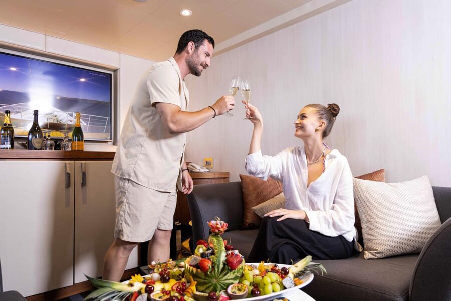 Athens: Saronic Islands Cruise with VIP Area Seating & Lunch - Key points before you book