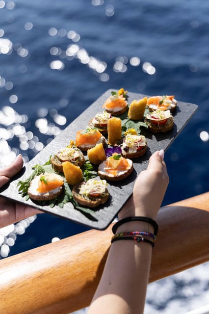 Athens: Saronic Islands Cruise with VIP Area Seating & Lunch - Aegina combines town time and major sights