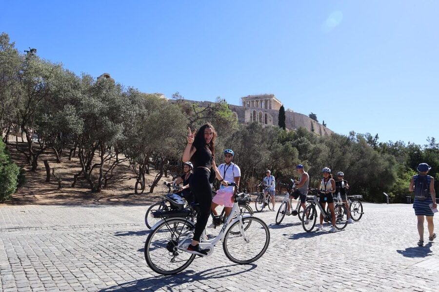 Athens: Small-Group E-Bike Tour of Historic Highlights - Hadrian’s Arch and the Temple of Zeus