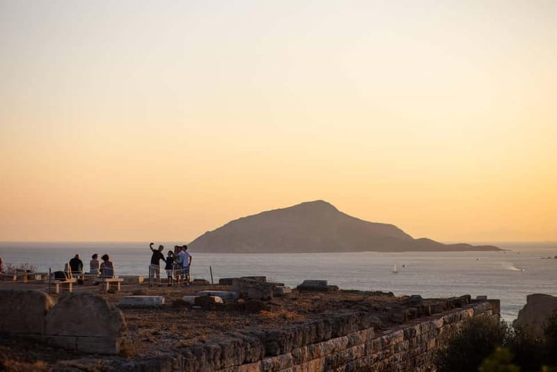 Athens: Sunset Tour to Cape Sounion & the Temple of Poseidon - What the transport is really like