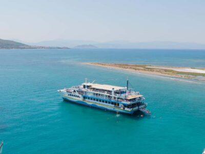 Swimming Cruise with Lunch, Wine & Live DJ on Board
