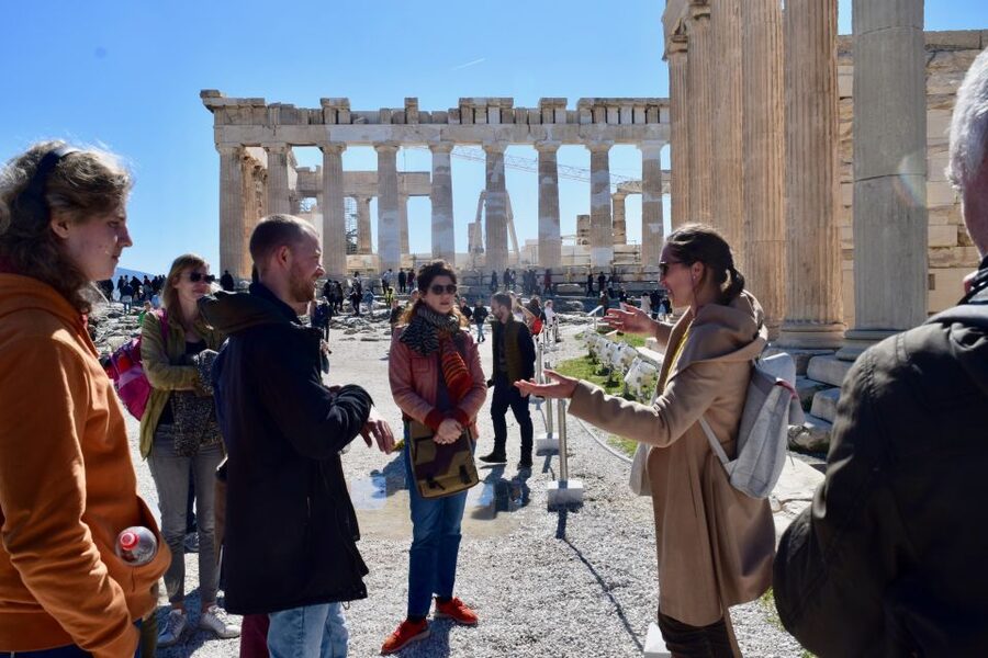 Athens: The Acropolis Guided Walking Tour in Dutch - Meeting at Acropoli Metro station
