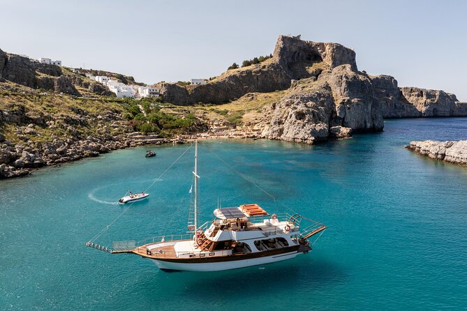 Bay to Bay Cruise in Lindos - Boarding in Lindos and getting the day started